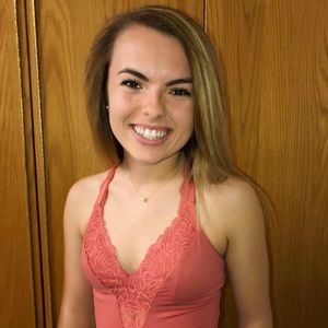 Meet your Posher, Danielle